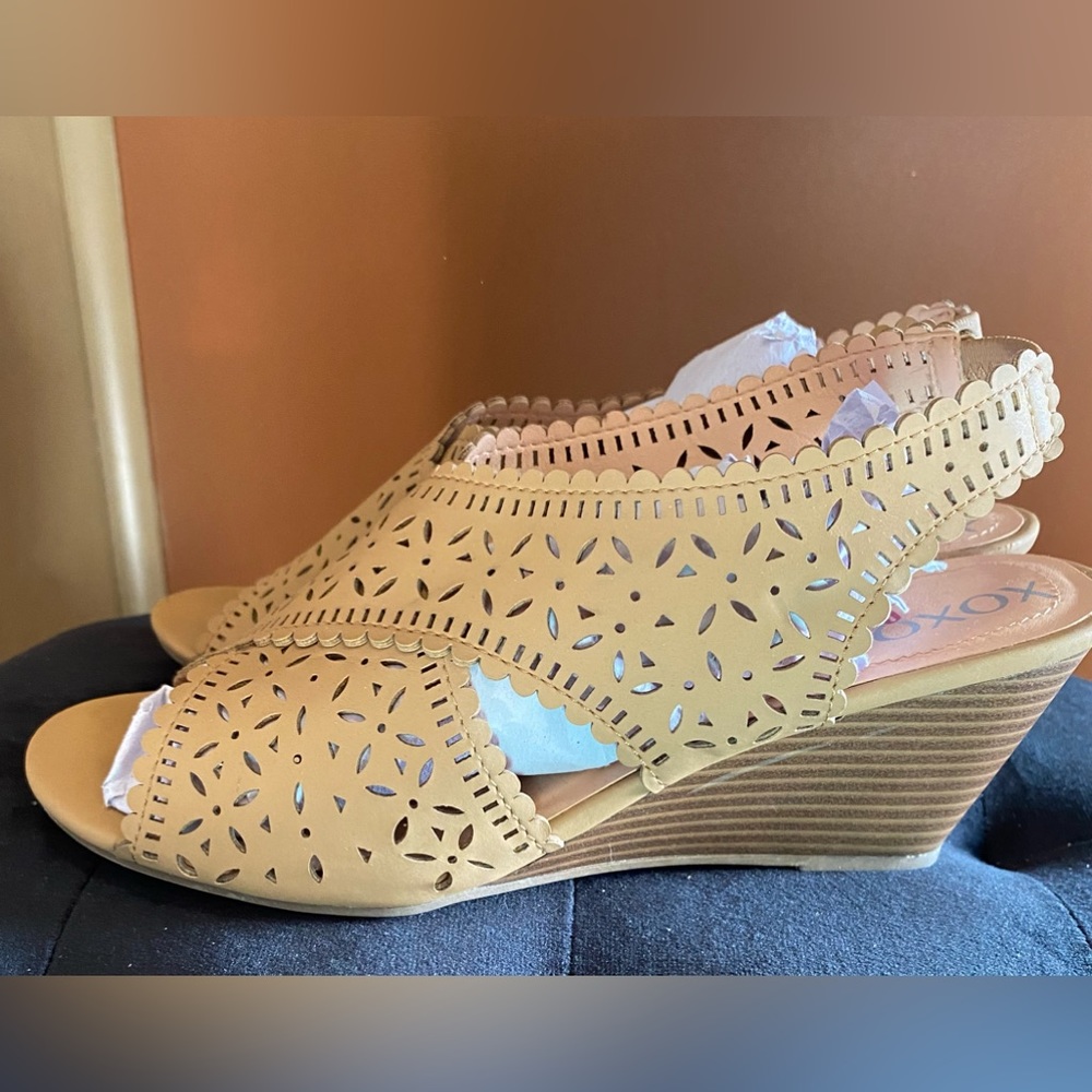 XOXO soft sandal